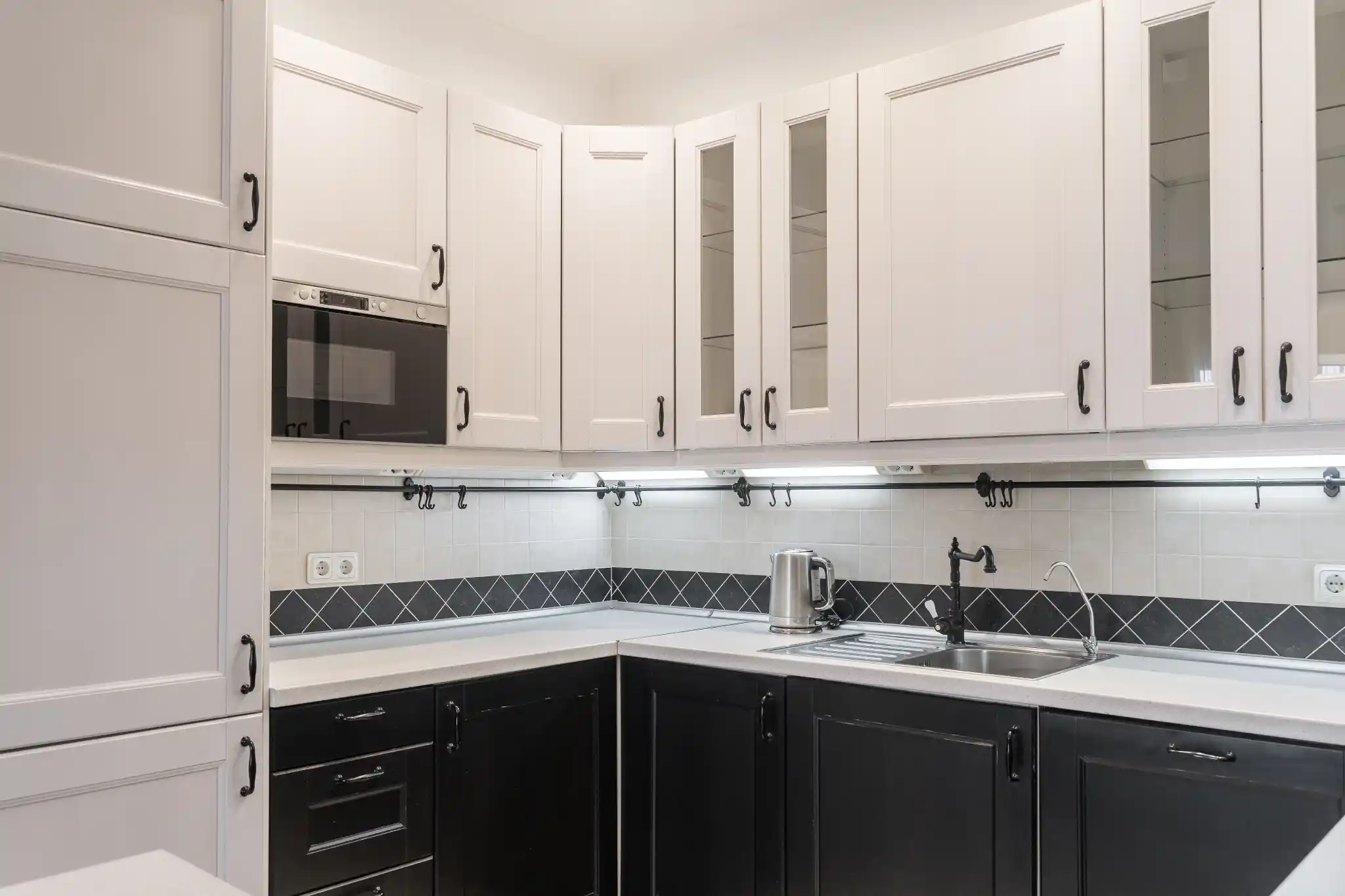 How Much Should You Spend on Kitchen Cabinets